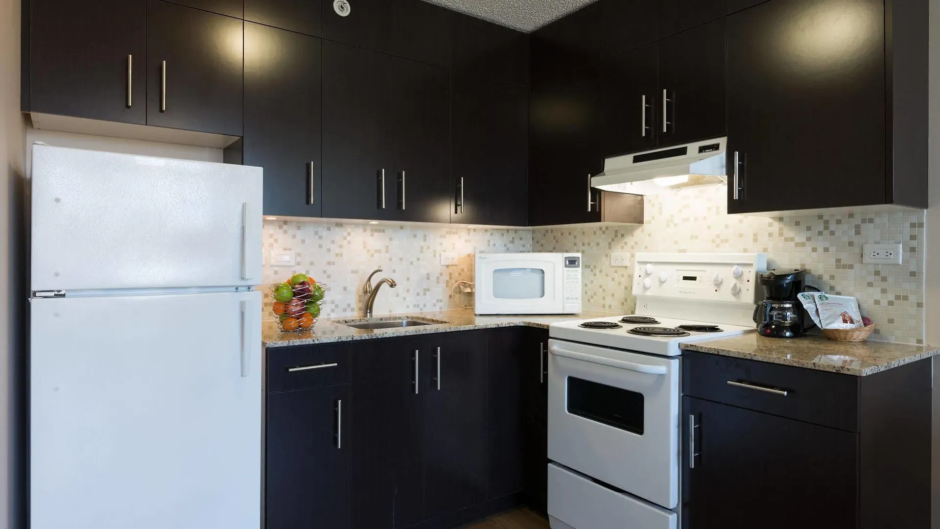 Gage Suites At Ubc Vancouver Hotel